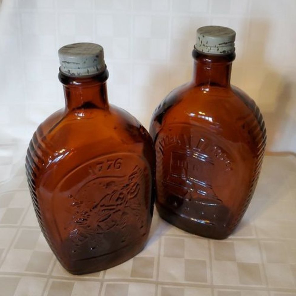 Vtg. Amber Log Cabin Embossed 1776 Syrup Bottles